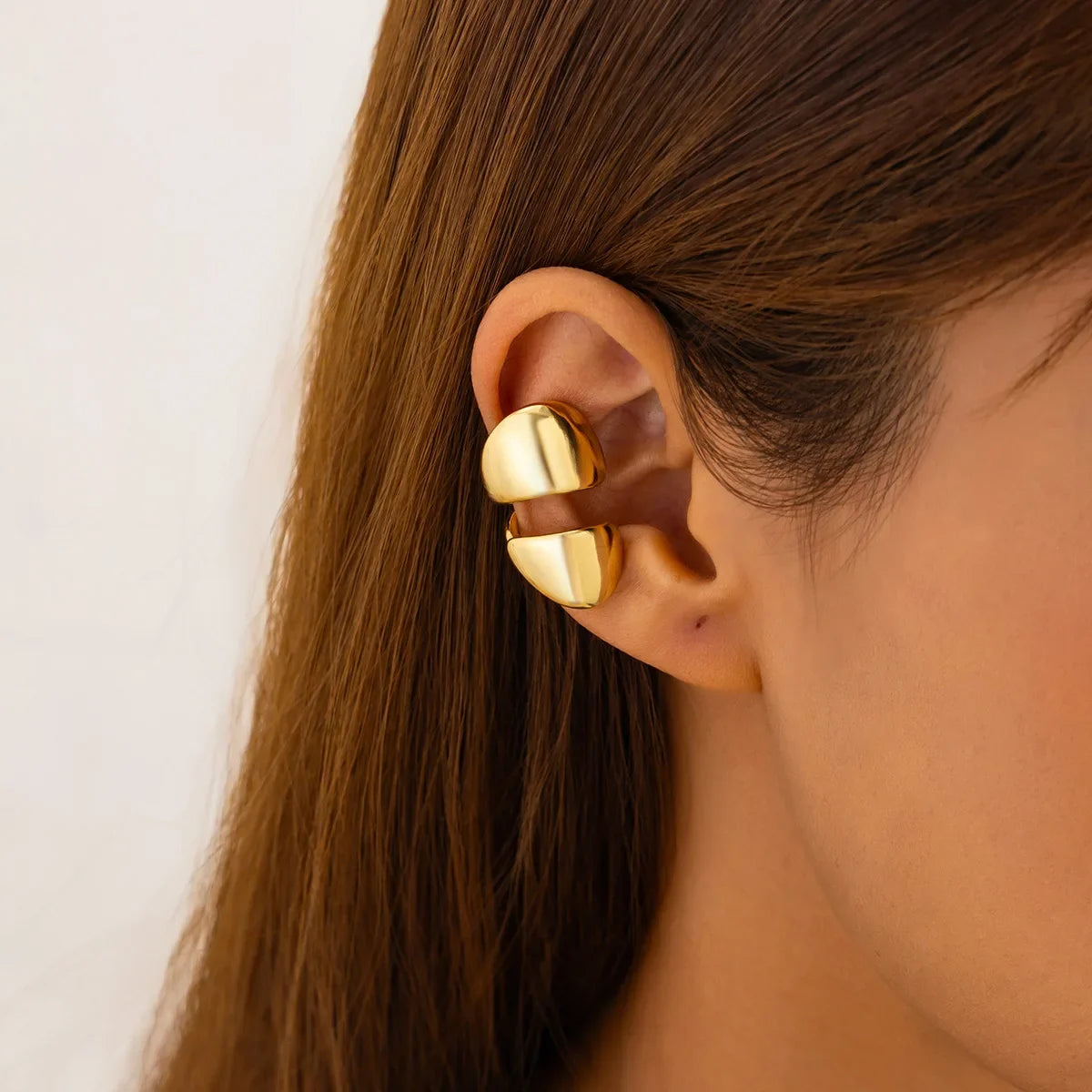Vue détail ear cuff double géométrique