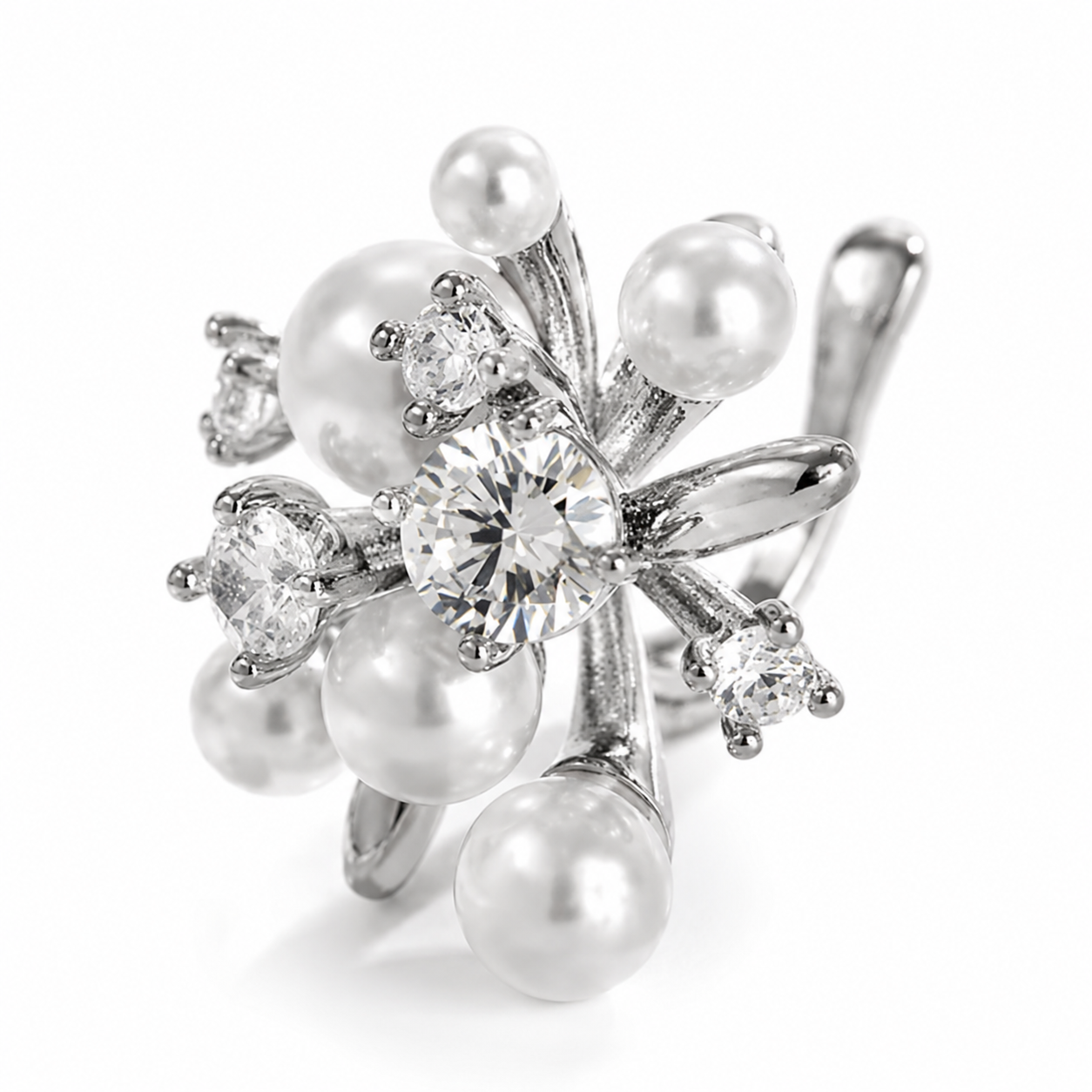 Ear cuff fleur perlée sans piercing
